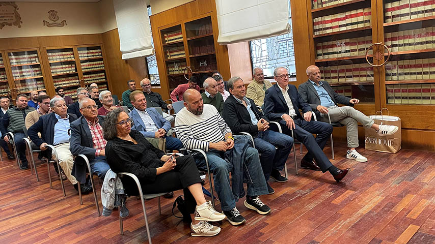 Presentación del libro sobre José Ramón Corchado