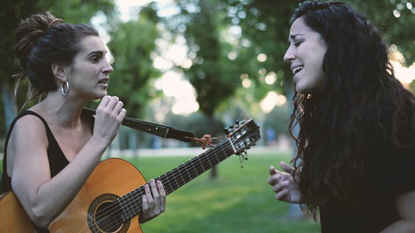 María Ruiz (derecha), junto a La Mare, también miembro de Arte Muhé