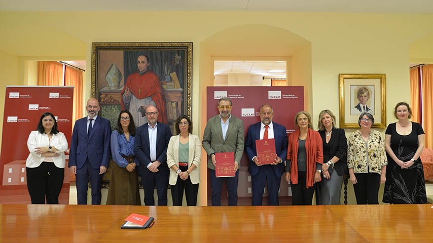 Convenio de colaboración entre la UCLM y la Consejería de Sanidad.