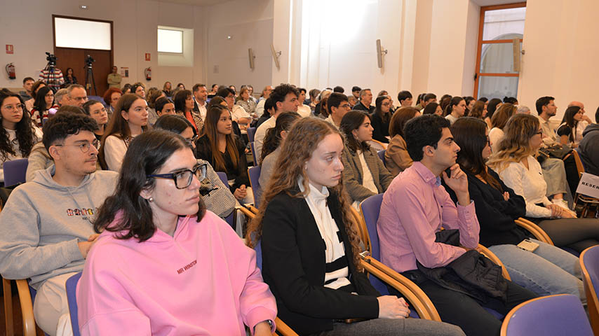 Nevenka Fernández abre las actividades del 25N en la UCLM con un mensaje de esperanza a las mujeres que sufren acoso  