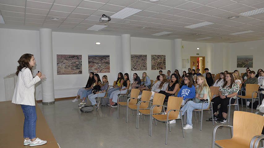 Preuniversitarios Erasmus visitan el Campus de Ciudad Real.