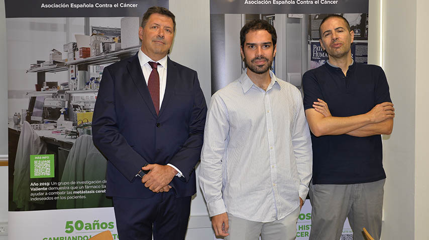 Ayuda predoctoral de la Asociación Española Contra el Cáncer al investigador en formación de la UCLM José Antonio Romero.