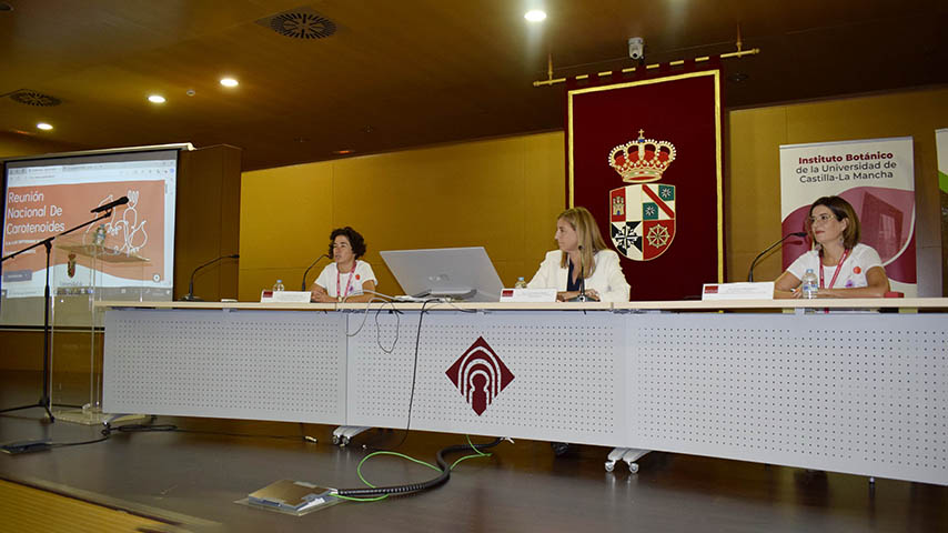 III Reunión nacional  de carotenoides, inauguración