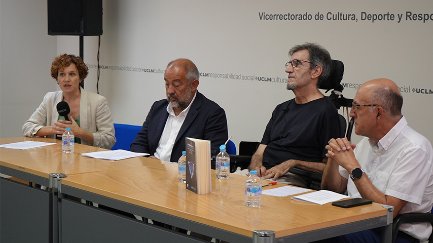 Pepe Reig presenta su libro sobre desinformación en la UCLM.