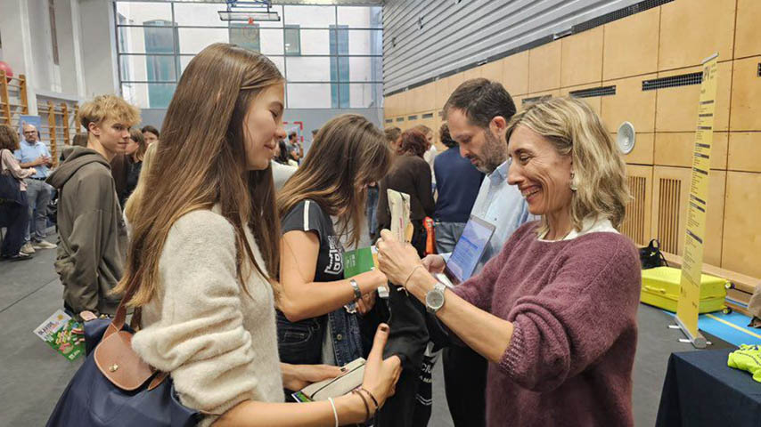 La UCLM presenta en Polonia su oferta académica y de servicios