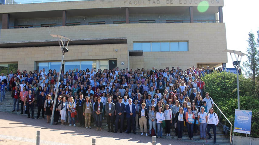 Foto de grupo de los docentes que han participado en las jornadas.