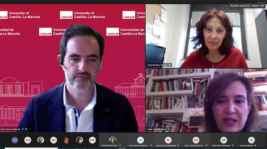César Sánchez, Isabel Martínez y Maite Corsín, durante la inauguración del curso de verano 'Factores psicosociales en la percepción de la compra de vino’