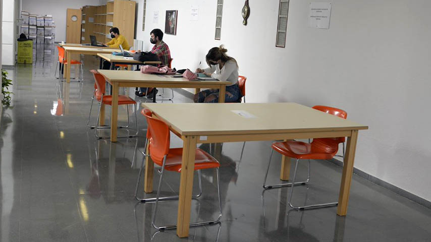 Estudiantes en la Facultad de Ciencias y  Tecnologías Químicas de Ciudad Real