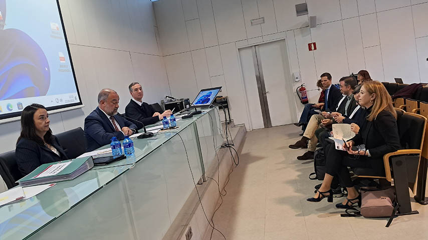 Consejo de Gobierno en el Campus de Toledo.